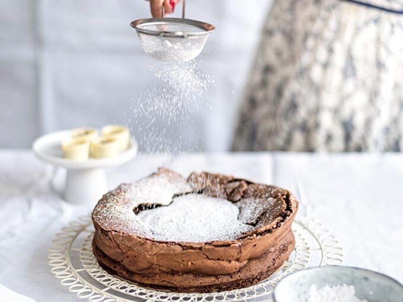 Recipe: Walnut + Chocolate Meringue Torte