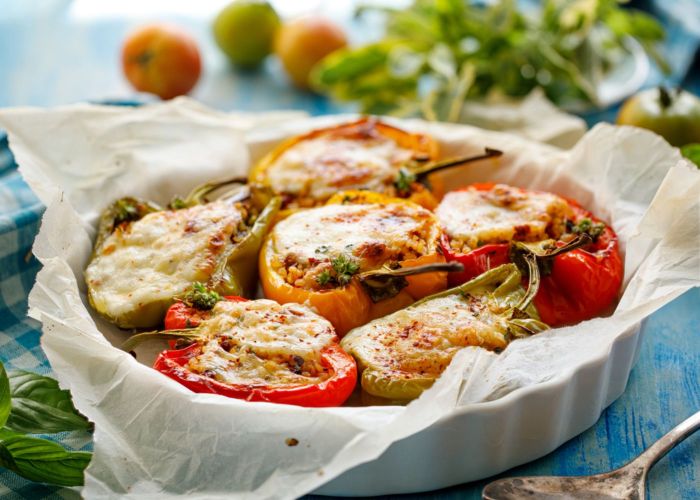 Baked capsicum w zucchini + ricotta - 1 serve