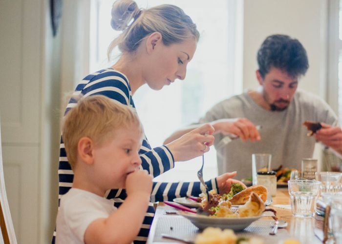 FAMILY: 5 Night Family Box 2