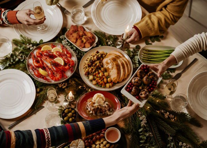 Christmas Classic 3 Course Hot Hamper - 4 serves