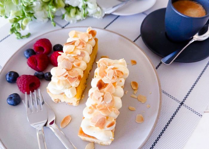 Lemon + coconut cake - 2 pack