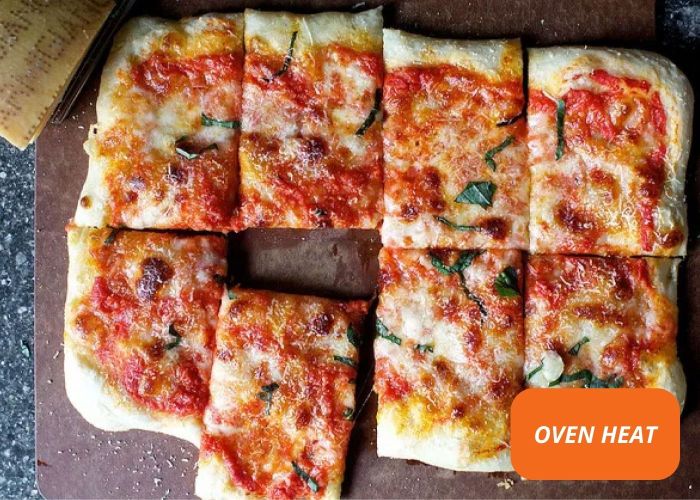 Margherita pizza - serves 2-4