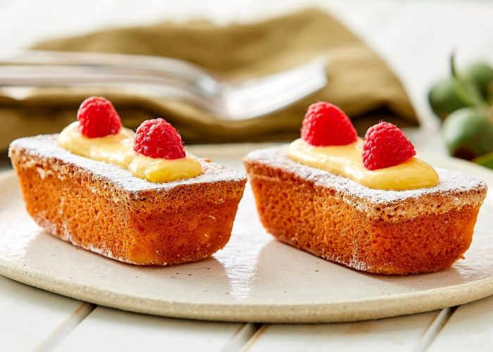 Raspberry + passionfruit cake - 2 pack