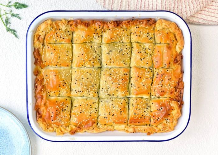 Spinach pie - Serves 4