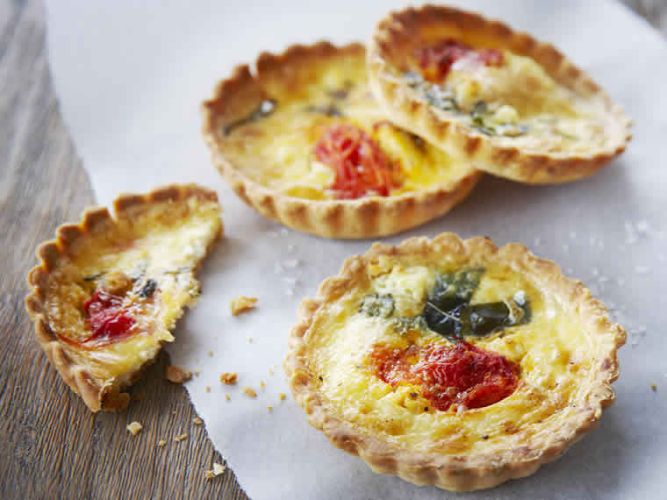 Tomato + goats cheese tarts - 4 pack