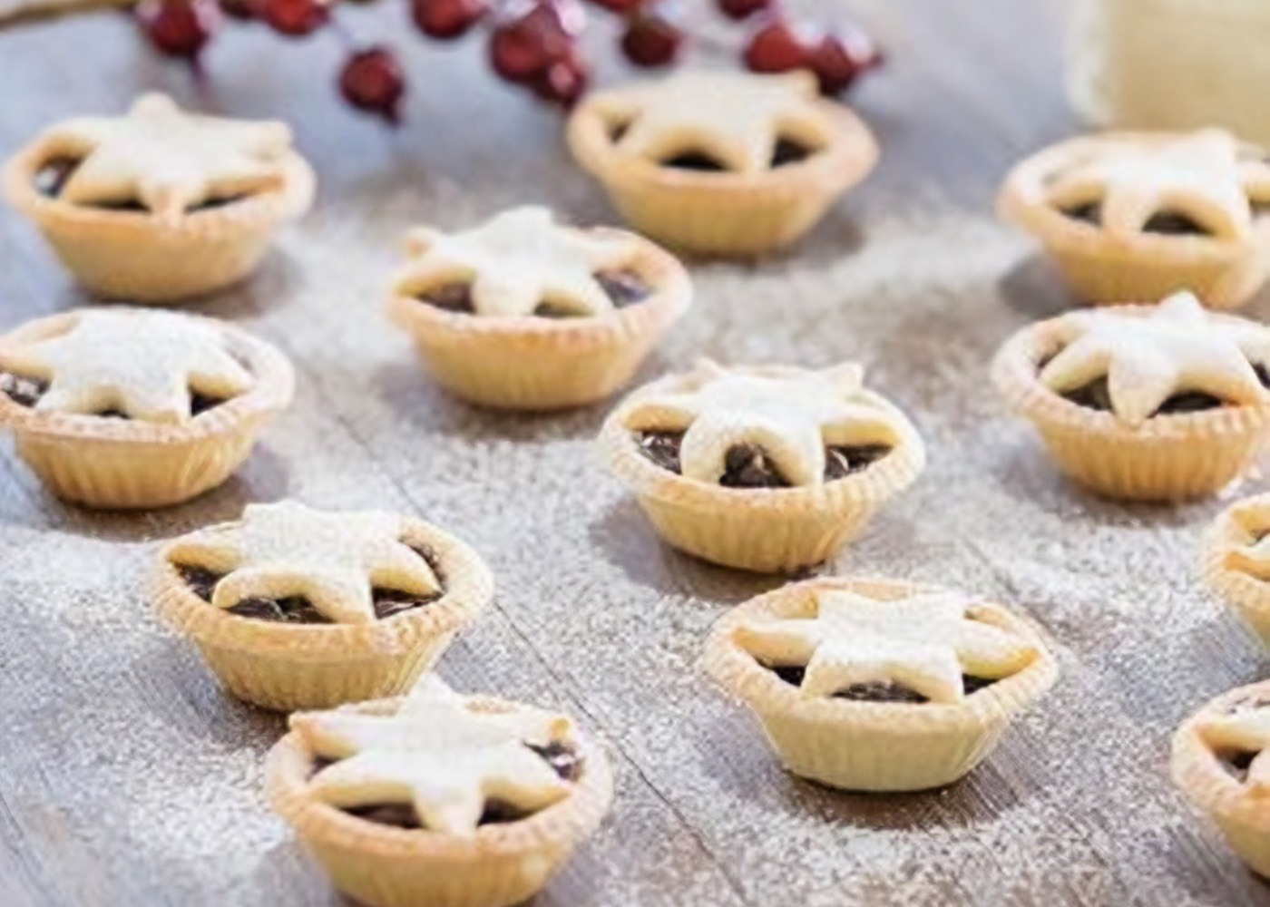 Hot Christmas Lunch Hamper - Serves 4